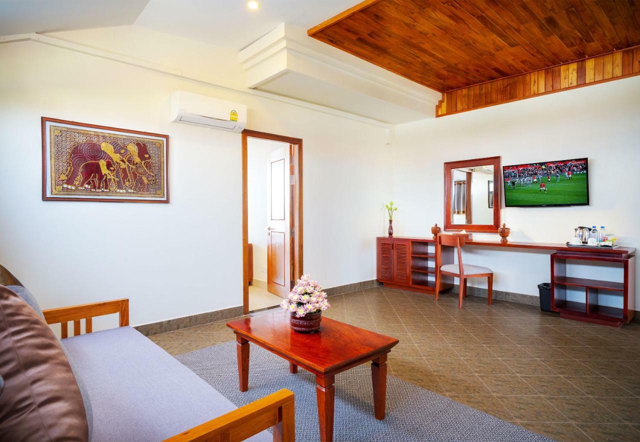 Mony Reach Angkor Hotel Sziemreap Kültér fotó